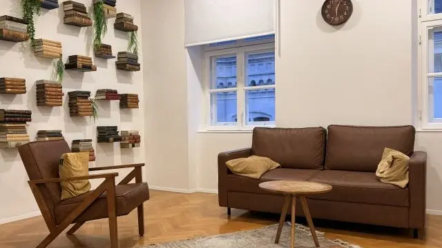 Sofaecke als Schreibplatz beim Schreibwochenende in Wien.